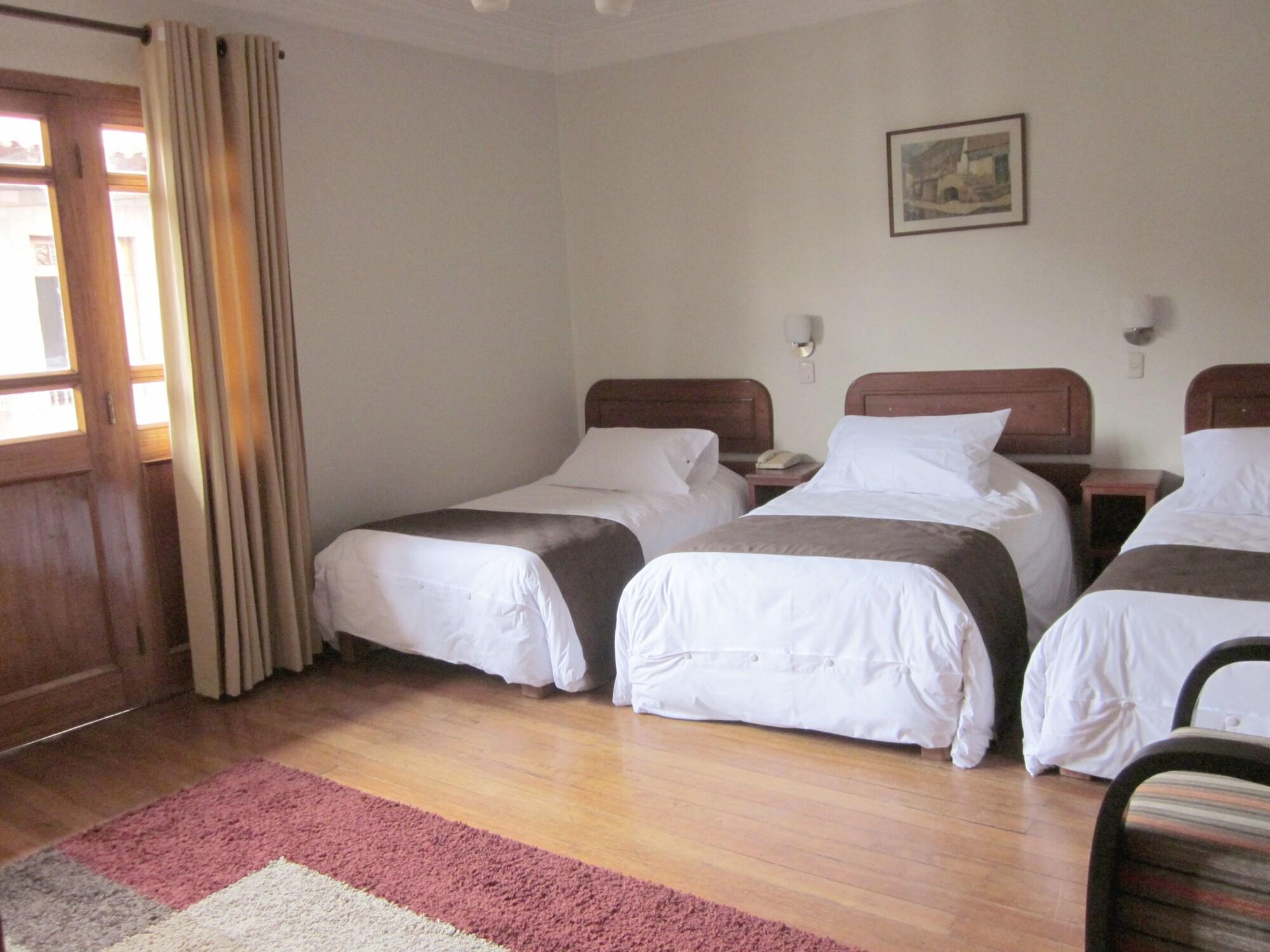 Emperador Plaza Hotel กุสโก ภายนอก รูปภาพ